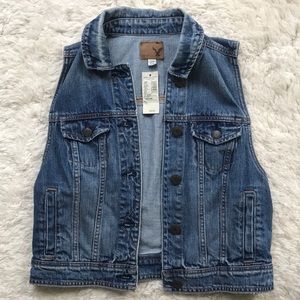 AEO Sleeveless Denim Jacket